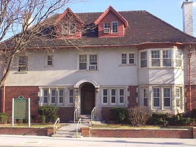 Mace Ave